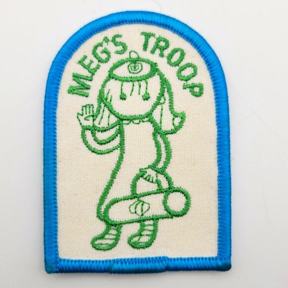 Girl Scout Badge Vintage Patch Brownie 90s Retro Troop Camp Cookies USA Megs - Picture 1 of 4